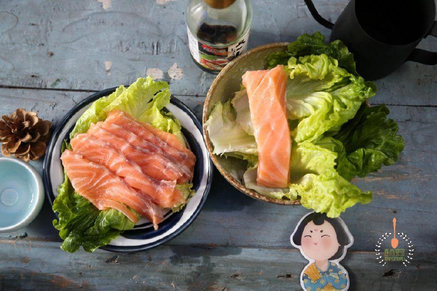 终于明白为什么三文鱼要放在冰盘上啦!大厨教