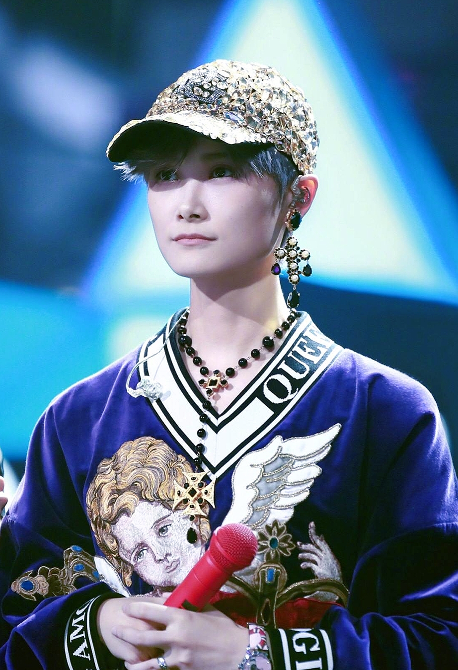 《明日之子》李宇春敢叫板节目组,华晨宇却不