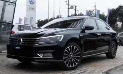 曾经的销量冠军为了对抗十代雅阁，凯美瑞，最高降价7万也是拼了