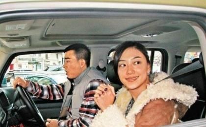 陈小春妻子和车子十年都没换,却是因为这点,网友:换了我也不换