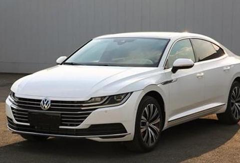 确定为新一代CC！实车好看到炸，若真卖22万，放弃奥迪都得选它