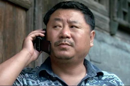 崔永元微博再爆料,这次火烧到了范伟,网友:范伟