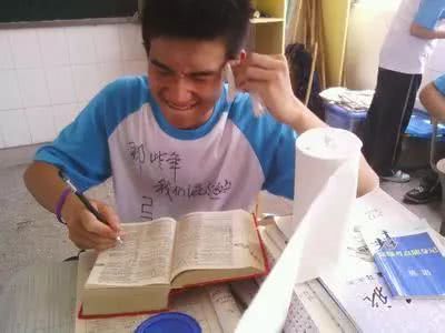 教育部发文,高考贫困生优先录取,网友直呼不公