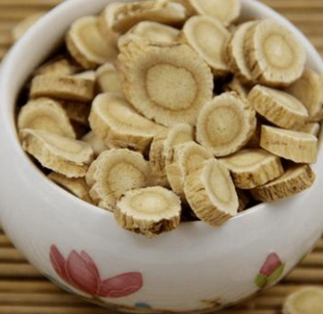 人用它泡水,早上空腹喝一杯!能补气血,美容养颜