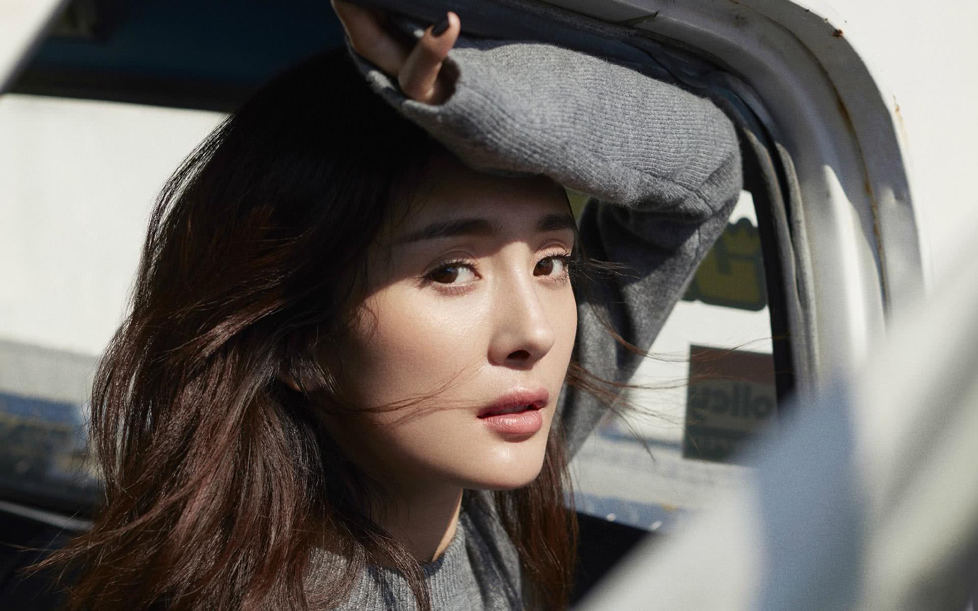 杨幂新剧一官宣就炸了,粉丝:男主不错但嘉行有