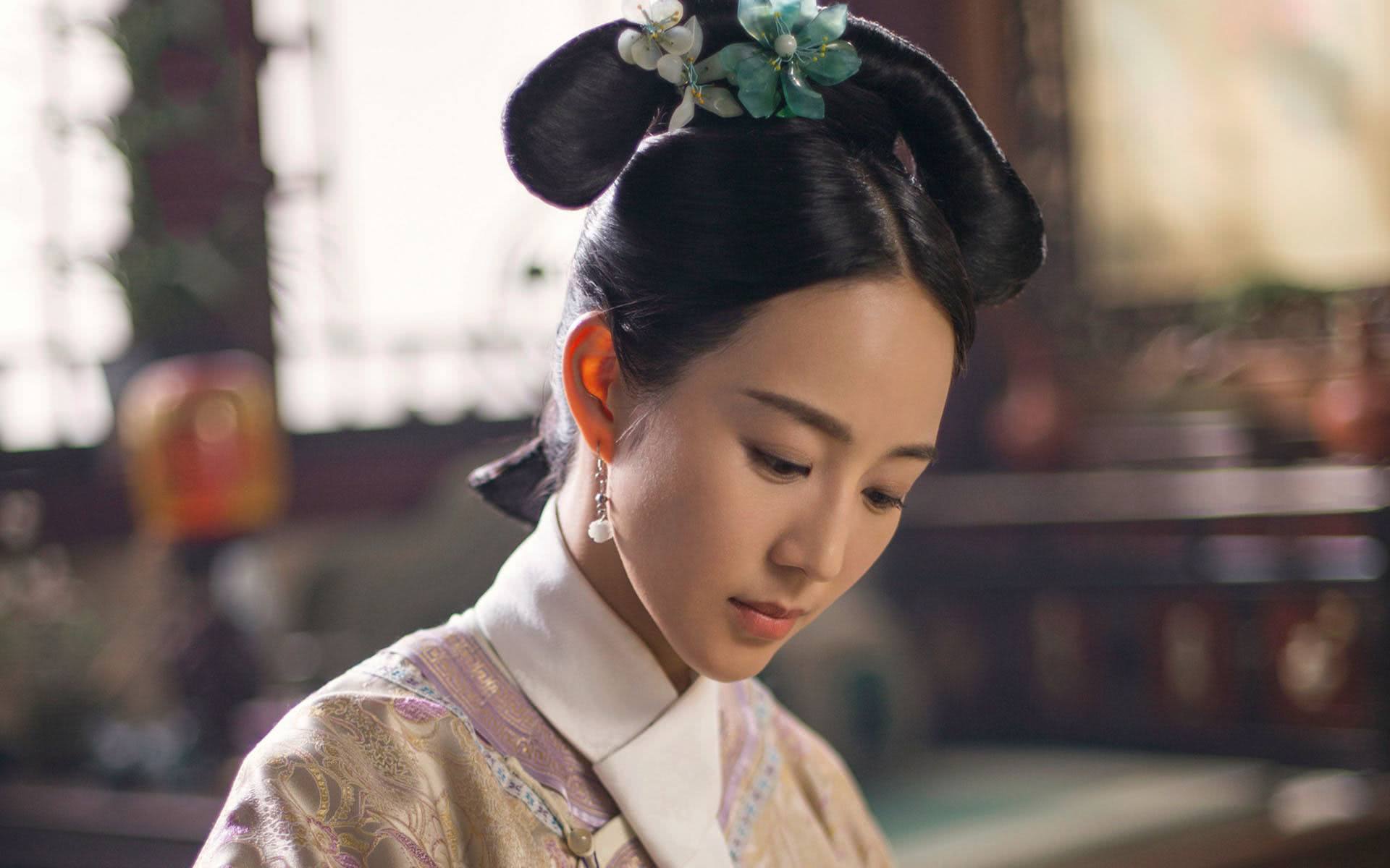 继韩雪之后，又一女星身世背景被曝光，网友：有才又努力的典范！