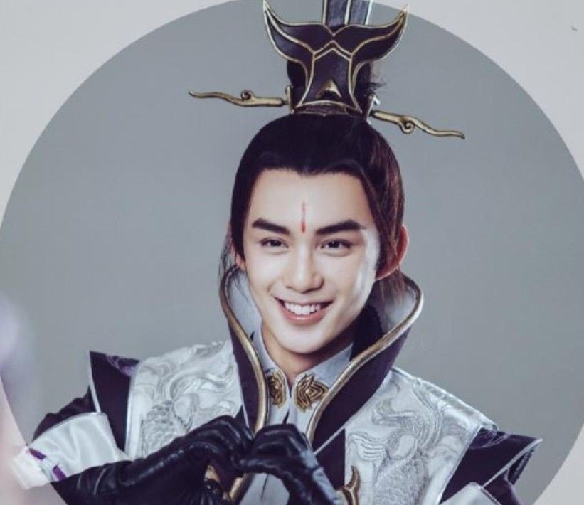 5位小鲜肉古装造型:易烊千玺迷人,鹿晗青涩,吴