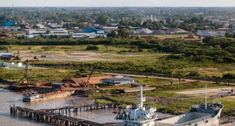 这个1975年才独立南非小国, 官方语言竟然还有