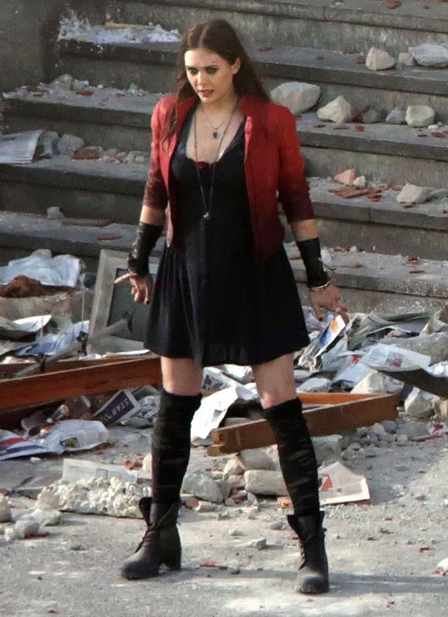 复仇者联盟2中美艳的绯红女巫,实际生活中却肩