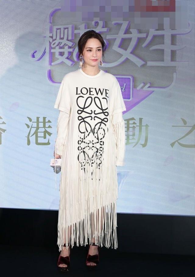 阿娇曝婚礼进度:今年会登记结婚,香港办婚宴,拒