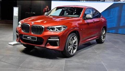 全新宝马X4来了，搭3.0T柴油发动机+8AT，奔驰奥迪拿什么比