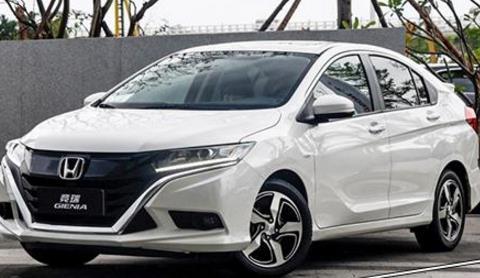 终于被思域逼急了，这车再降2万，配CVT仅8万，买大众的要后悔了