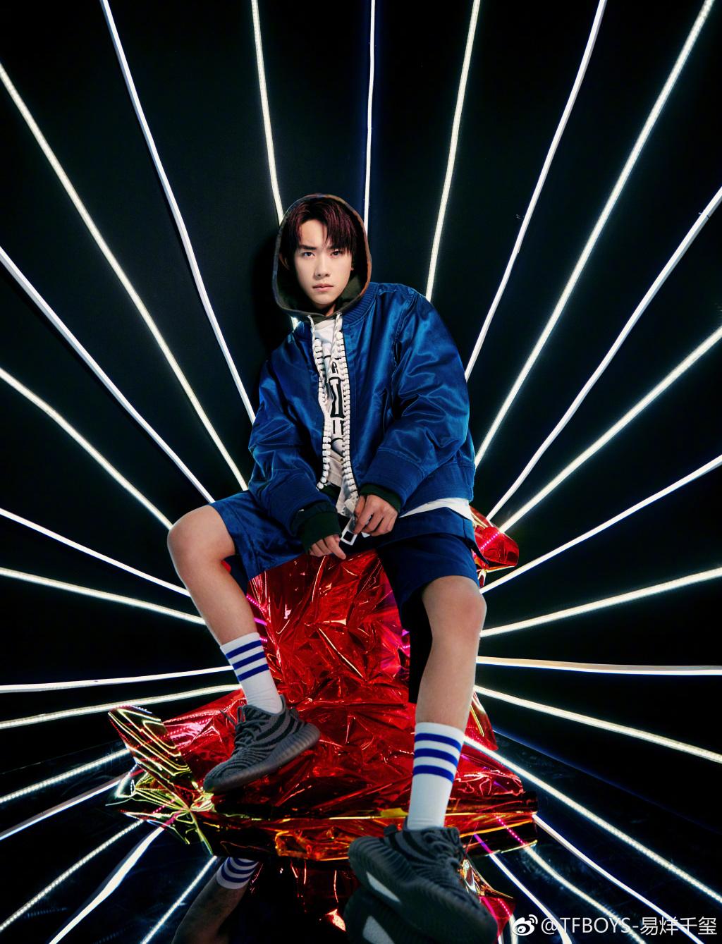 明星不好当!谢娜轮椅上节目,郑爽跳舞受重伤,千