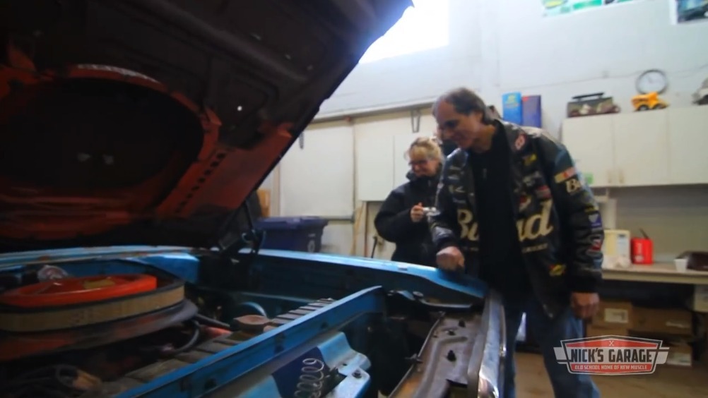 修复一台非常稀有的道奇Coronet敞篷车！