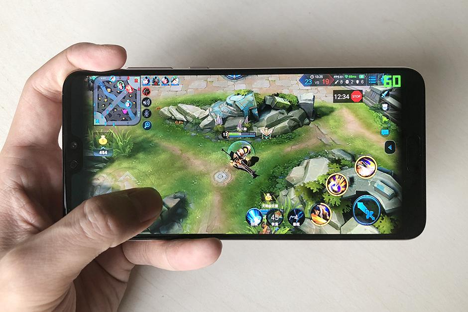 满帧+流畅!升级GT的华为P20 Pro让你轻松吃鸡