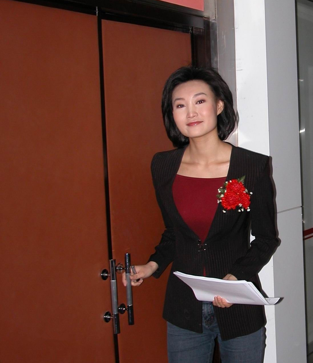 央视第一美女主持近照,39岁仍未结婚