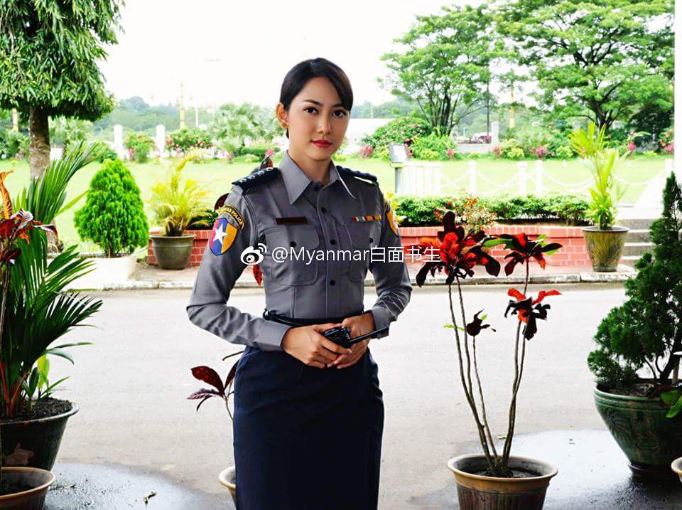 缅甸女警察