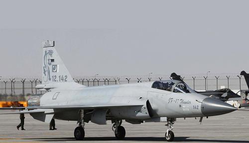 国产枭龙战斗机飞行性能到底怎么样?从南亚一