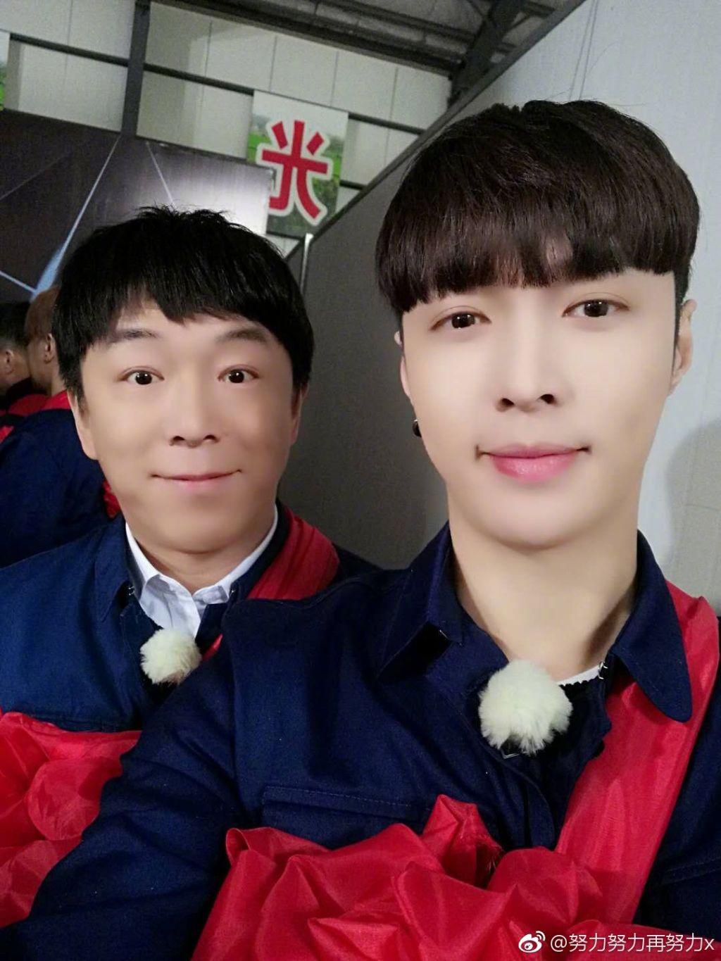 明星不好当!谢娜轮椅上节目,郑爽跳舞受重伤,千