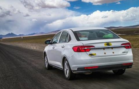 搭载丰田发动机，最低油耗仅4毛，仅售5万起，提帝豪的后悔