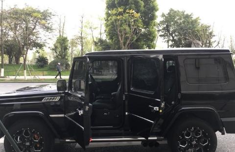 小伙29万买辆北京BJ80，坦言参加同学聚会时非常的有面子