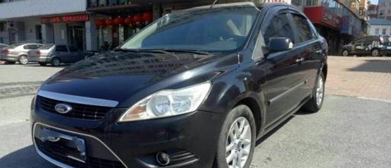 小伙花5万购入福克斯, 价格的优势下, 就算是磕碰也不会心疼