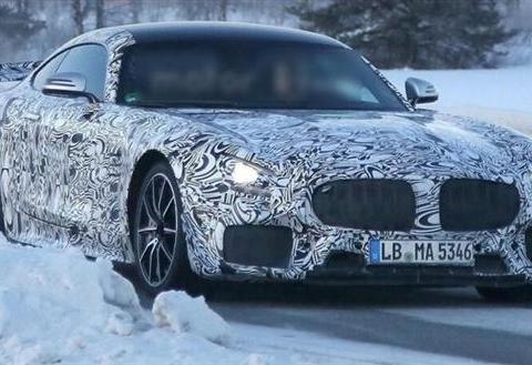 提起奔驰人们最先想到的一定是豪华，