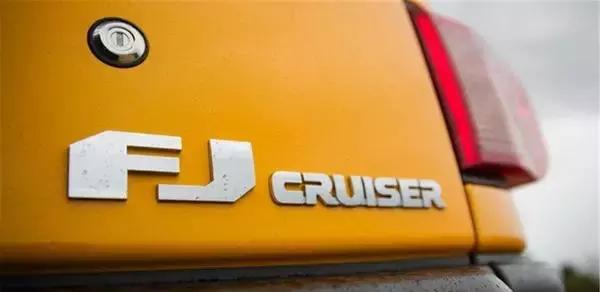 非承载车身，分时四驱，14万的越野神车竟能跟FJ和陆巡叫板！