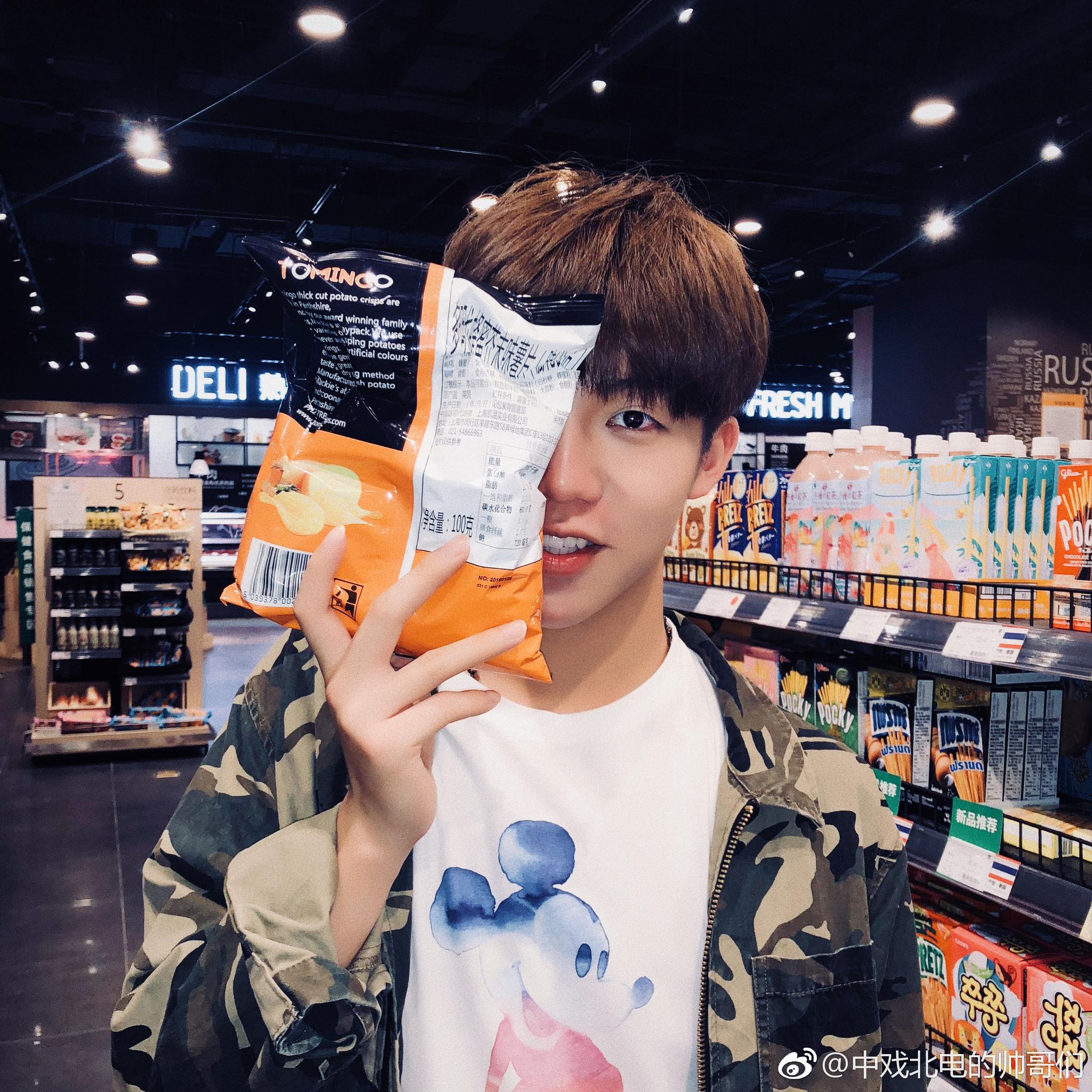 南广学院2015级编导专业 还有一个小时,读书的