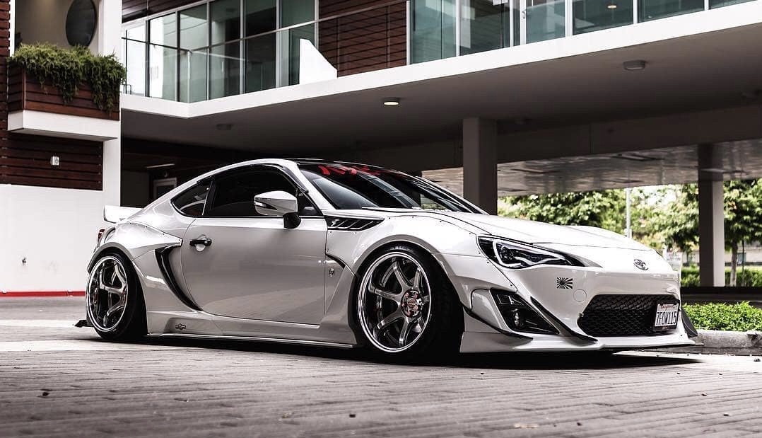 日系三杰不仅有三剑客还有三个跑车,但只有一