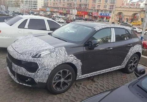 领克02实车现身，直标缤智CHR，又是个爆款！