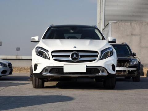 小资情调爆棚，涡轮加双离合省税，标配真皮大屏全景天窗卖22万