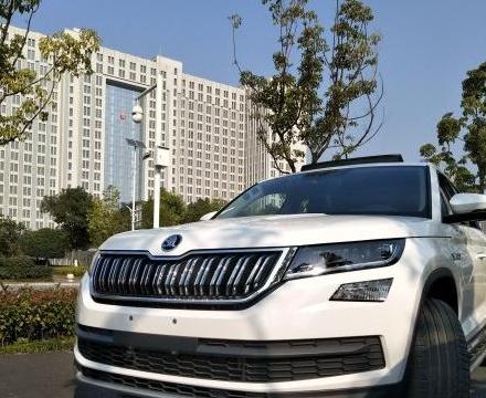 聪明人都买这车，途观L同平台打造，2.0T+大七座，上路仅23万！