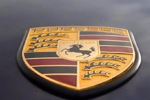 30万！保时捷全新SUV，号称小卡宴配贯穿式尾灯，让宝马奔驰停产