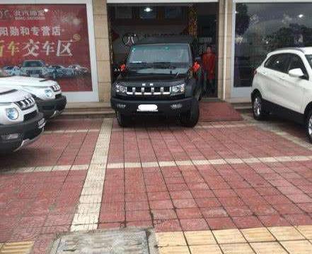 17.9万元买辆北京BJ40四驱尊享版, 车主: 独爱越野放弃长城WEY