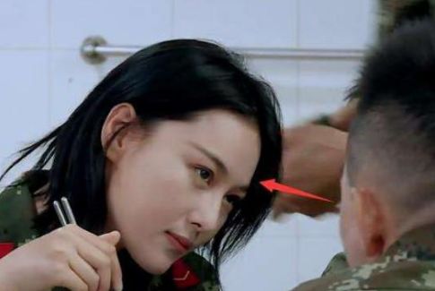 被问最喜欢张馨予什么部位?何捷只说了2个字