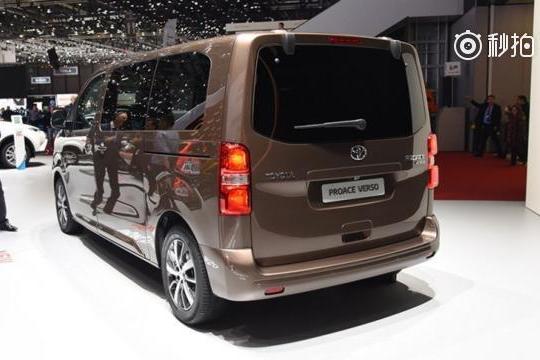 8万块丰田“五菱宏光”电动侧滑门223布局，内藏4米大床