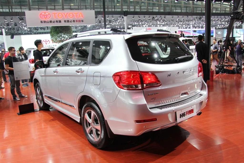 月销3.4万，被哄抢！配7DCT操控干翻GS，怼得合资车没脾气！