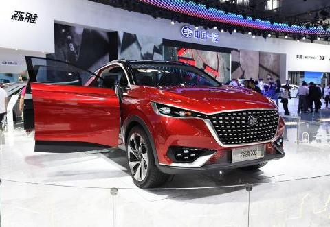 一汽再放大招，新SUV对标宝马X6，颜值更高才卖10万，H6要哭