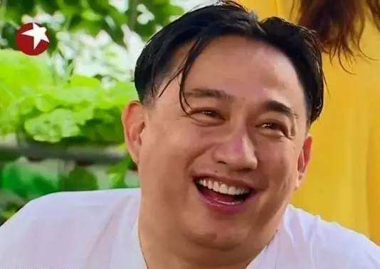 曾经年轻时帅过吴彦祖,现在一胖毁所有的男明星,岁月真的不饶人