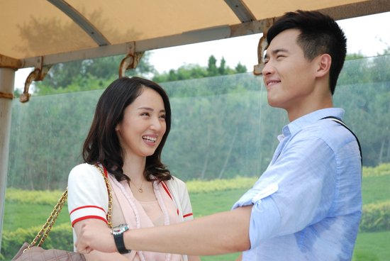 高云翔案件当晚的KTV监控流出,王晶张曦拥吻