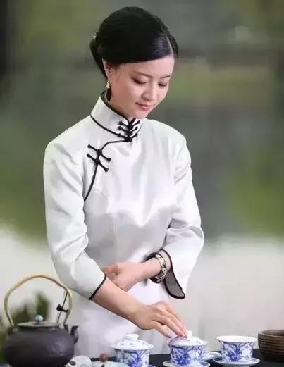 24小时品茶指南,从晨露到星夜的茶道美学