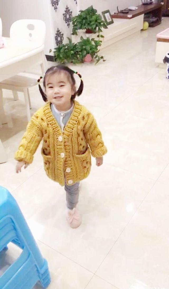 粗针粗线仿淘宝款女童棒针大麻花外套毛衣 可