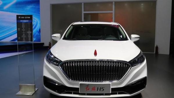 红旗新车15万起，大众迈腾、丰田凯美瑞拿什么来比！