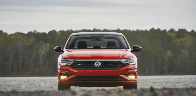 19款大众速腾来了，比思域更帅，1.4T+8AT总成，还加价买思域吗