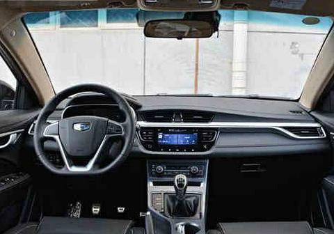 国产神车再次霸屏，新车升级上市折上折后仅7万，空间还宽裕