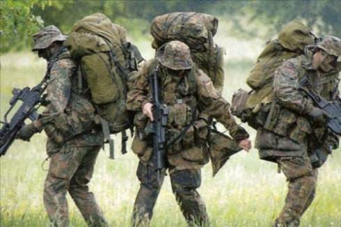 现代军队穿越到古代,如何才能生存下来?此做法