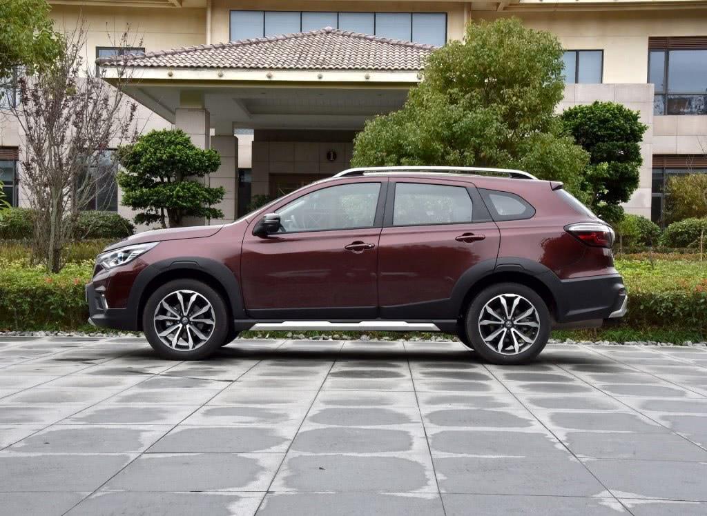 启辰T70吊打T90！配1.6L5MT，油耗7.1加速12.5，比哈弗H6霸气