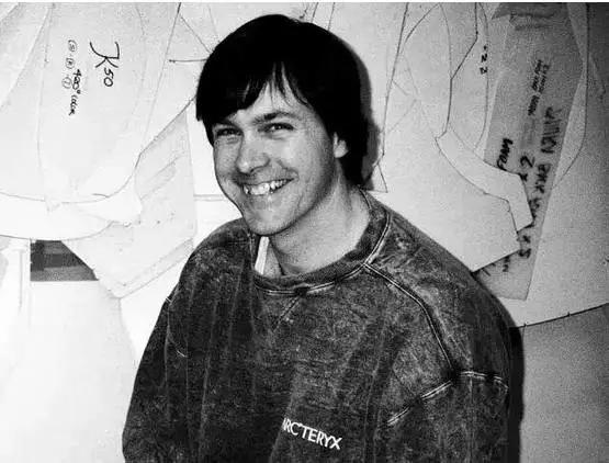 终于知道始祖鸟冲锋衣为什么这么贵了!根本原