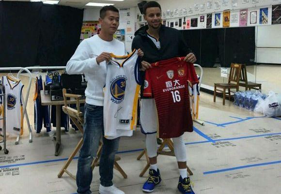 库里裸足身高到底多少?9年前体测数据见真相